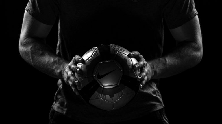 soccer player workout Calisthenics Exercises: The Complete Bodyweight Workout Guide for Soccer Players